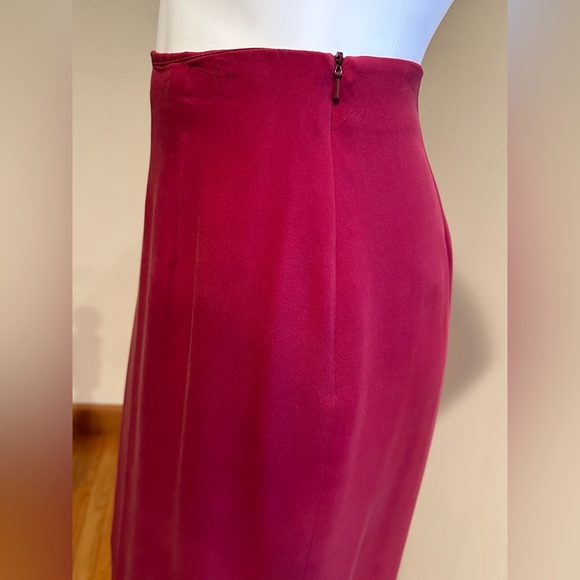 Jones New York Red Wine Knee Length Skirt Zipper On Side l Small Back Slit SZ 14 - Picture 6 of 11